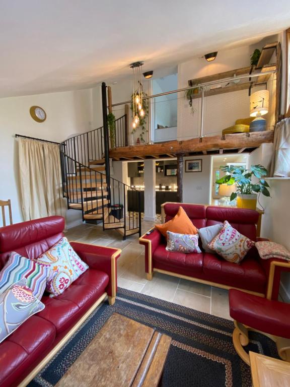 The Nest, Gloucestershire