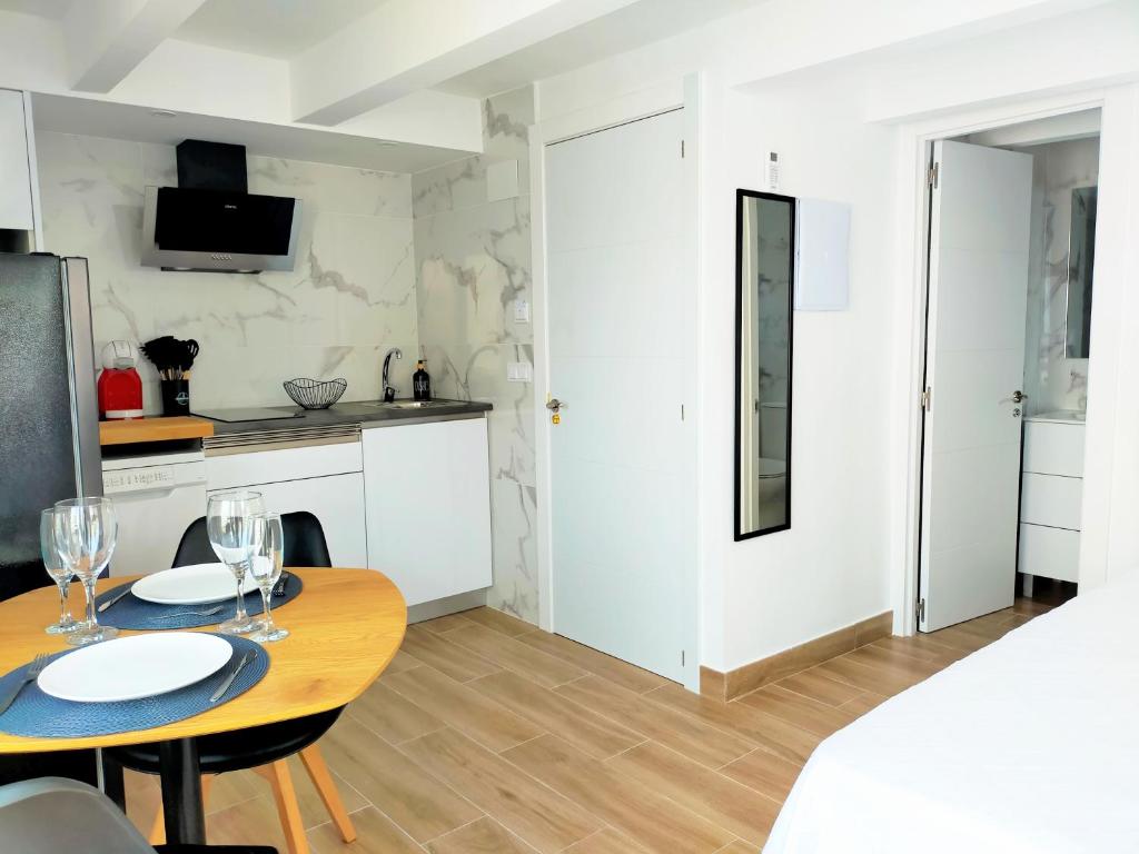 Moderno Atico Loft en Peñíscola Centro, cerca de la Playa y el Castillo Papa Luna - 4