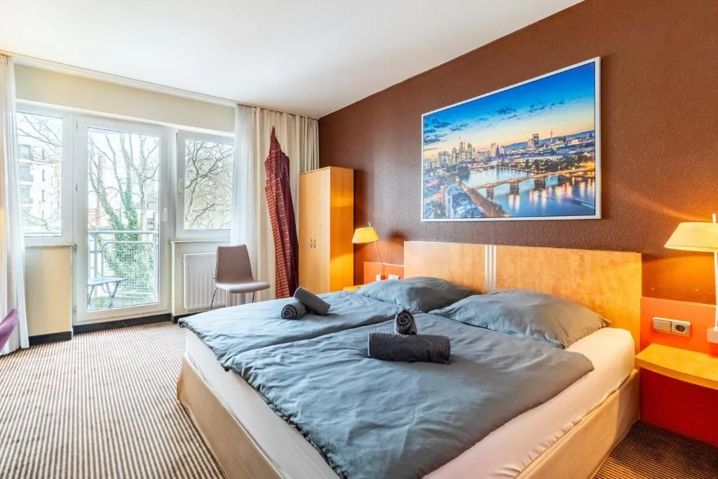 Nähe Frankfurt Messe mit Netflix und Balkon, Hotel in Frankfurt am Main