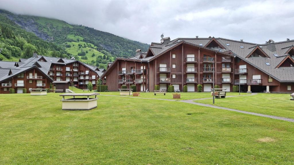 Studio cosy au pied des remontées,wifi,smart TV,parking - 2