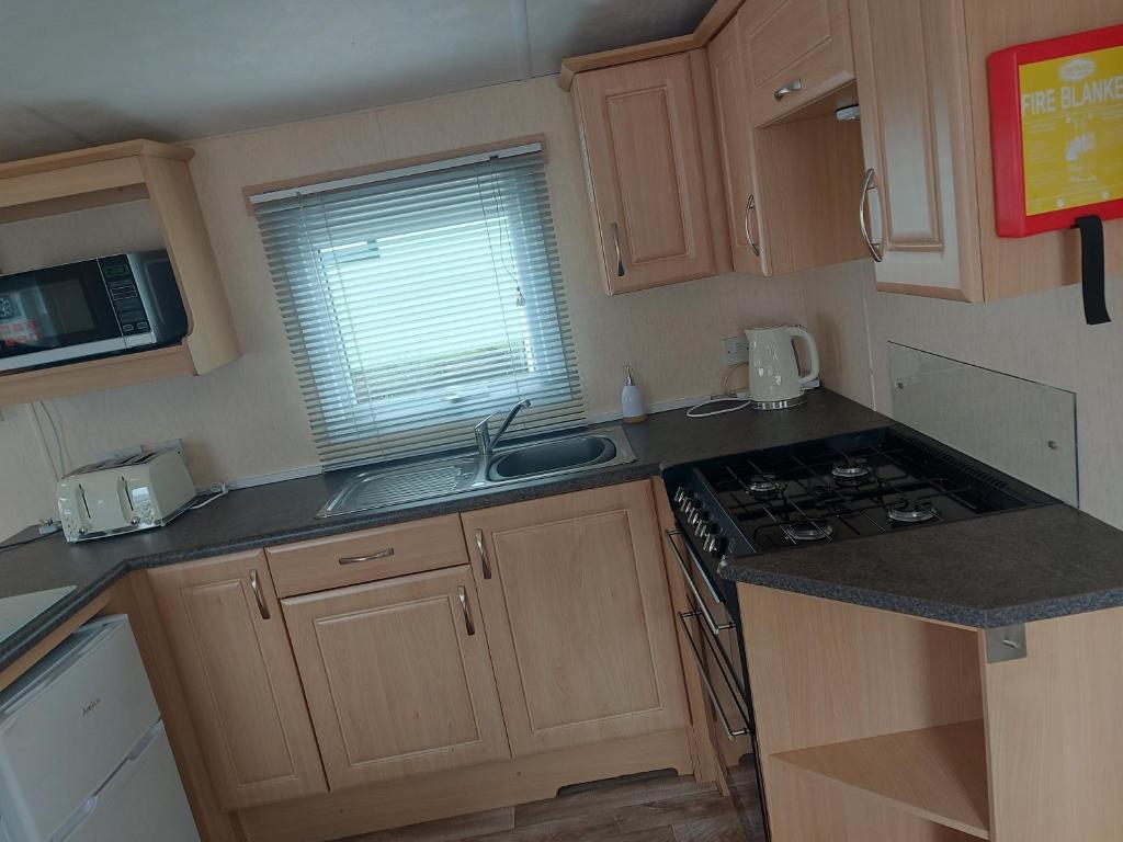 Victoria's Caravans, Ayr