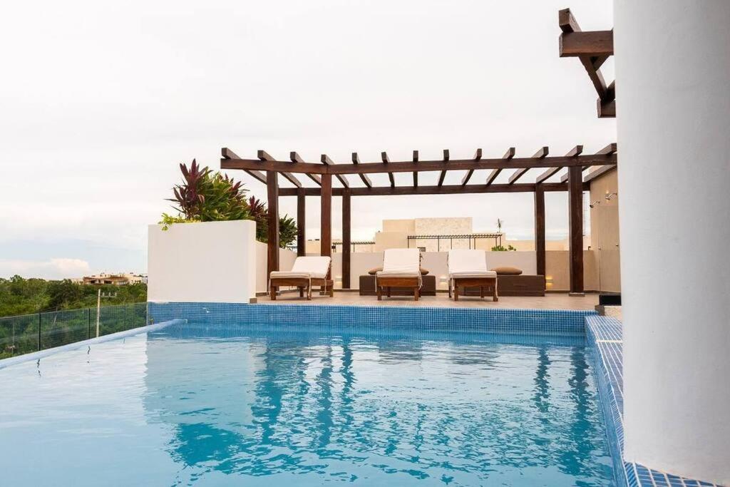 Spacious Penthouse with pool, Tulum