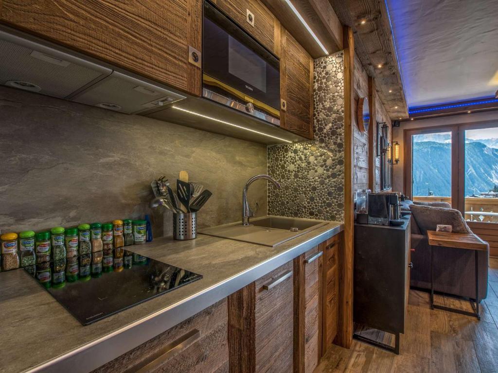 Appartement chalet 2 chambres, centre Courchevel 1850, ski à 150m, WIFI - FR-1-631-213 - 3
