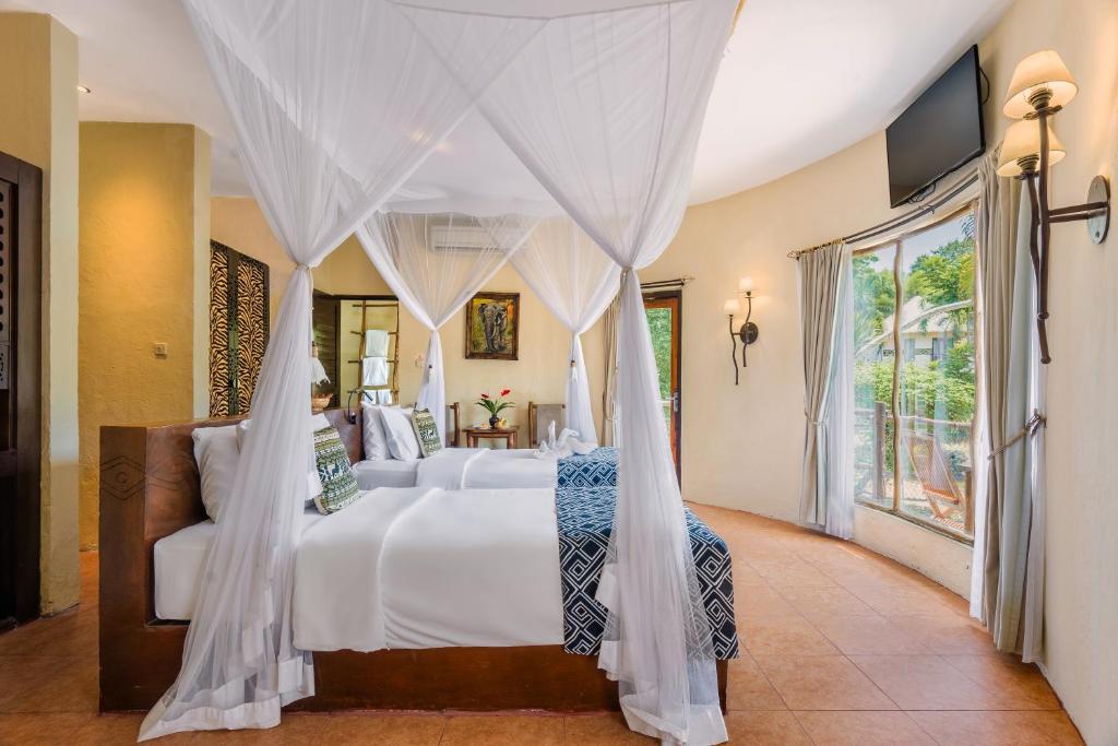 馬拉河遠征旅館 (Mara River Safari Lodge Hotel)
