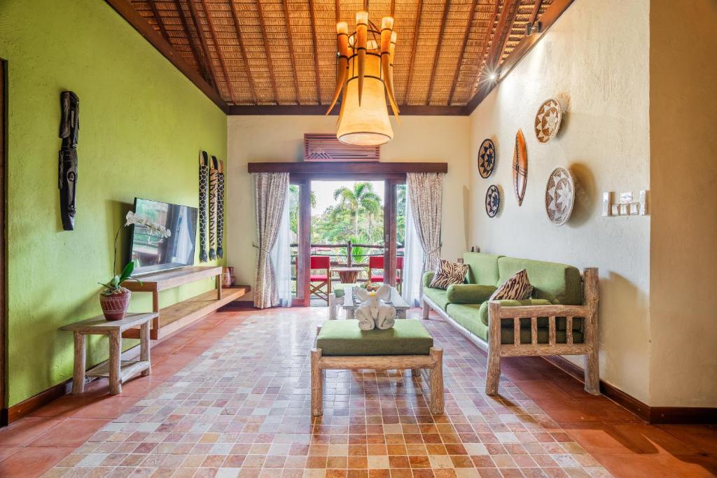 馬拉河遠征旅館 (Mara River Safari Lodge Hotel)