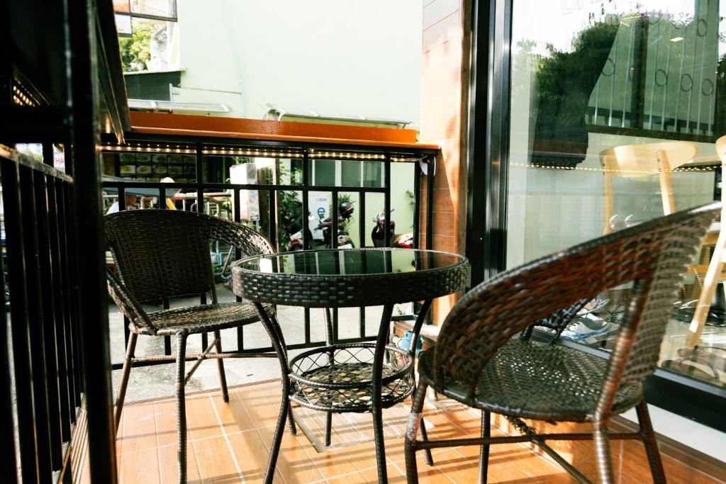 COZY STAY INN
