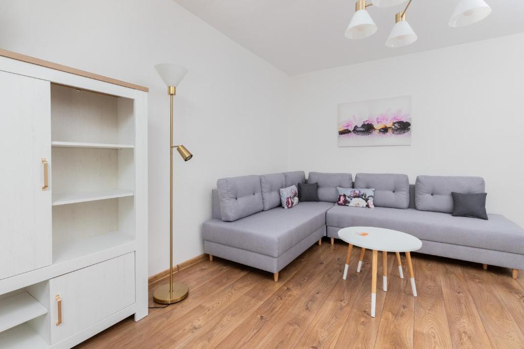 Apartment in City Centre Starowiejska by Noclegi Renters, Gdyně