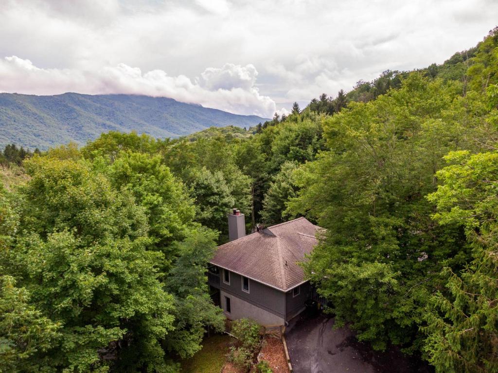 Grand View, Seven Devils