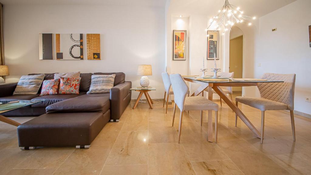 Coto Real Naxos 401 - 4
