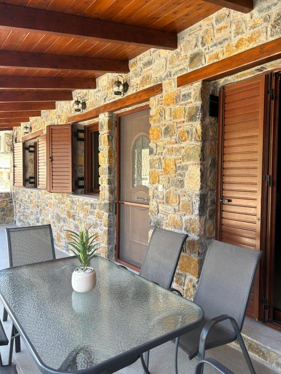 Dirfys House, Káto Stení