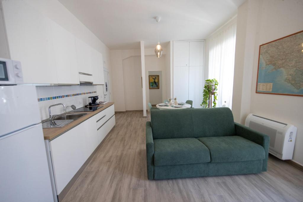SweetHome Confortevole Trilocale vicino stazione WIFI aria condizionata - 5