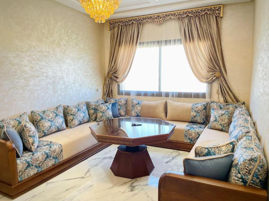 Rayon du soleil 7 & Restaurant, Beni Touzine