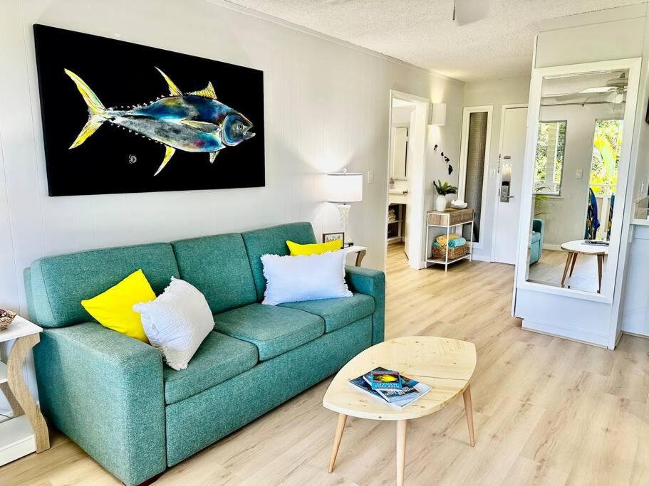 OCEANVIEW Condo in Kapa'a FULLY remodeled 1bd and 1ba, Kapaa