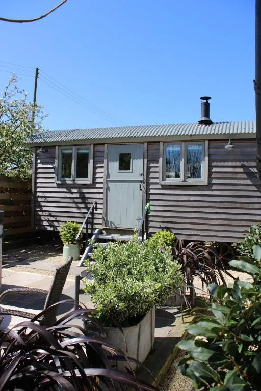 Shepherds Sanctuary, hotel in Kilve