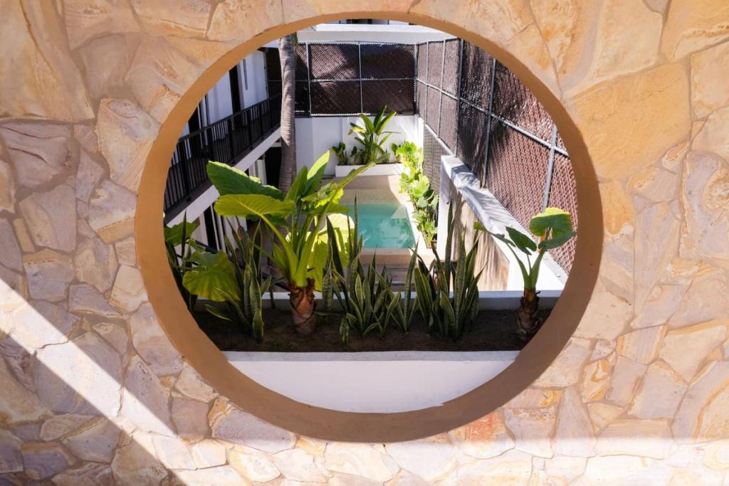 Walkable Vacation Gem 2BR1BA Office - 4