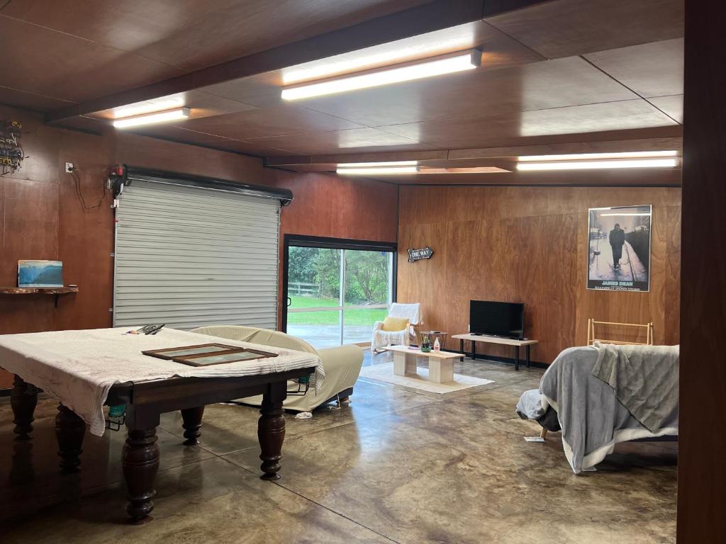 Self contained open shed space, Wainui