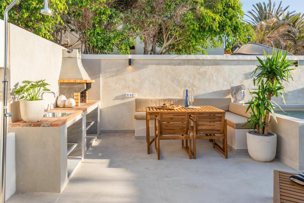 Apartment Urban Chill Private Pool Corralejo by Holidays Home - 5