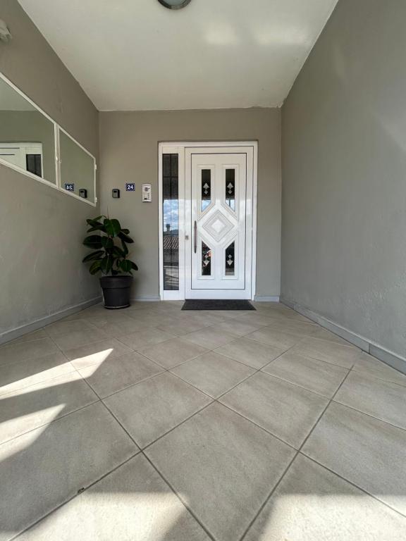 IN THE SHADOW OF THE ROCKS, Kalambaka