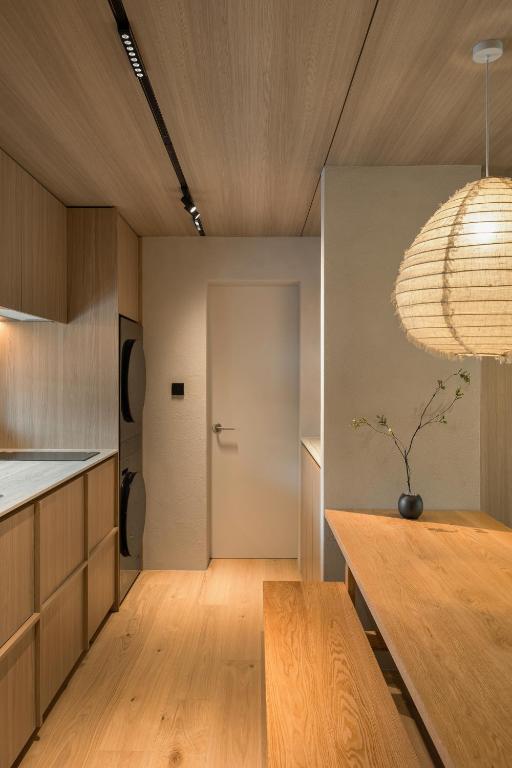 LIGHTHOUSE 249 DDP Dongdaemun