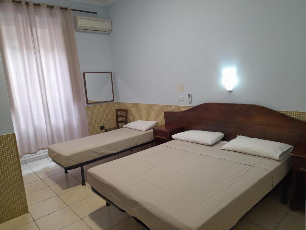 Hotel Vittorio Veneto Napoli - 5