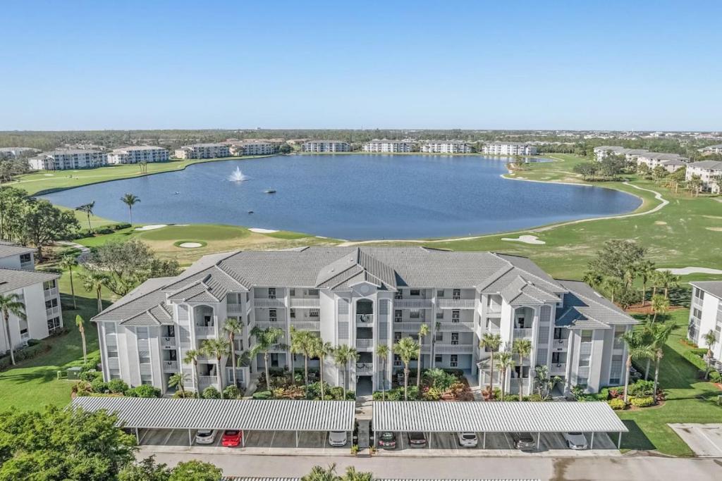 Sunshine and Tee Times, Fort Myers