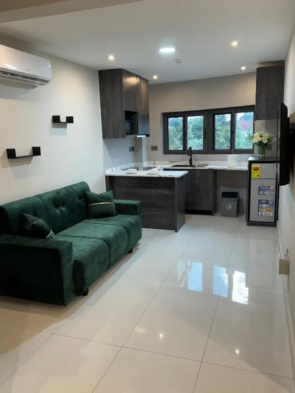 Modern Apartment in Accra, hotel in North Legon