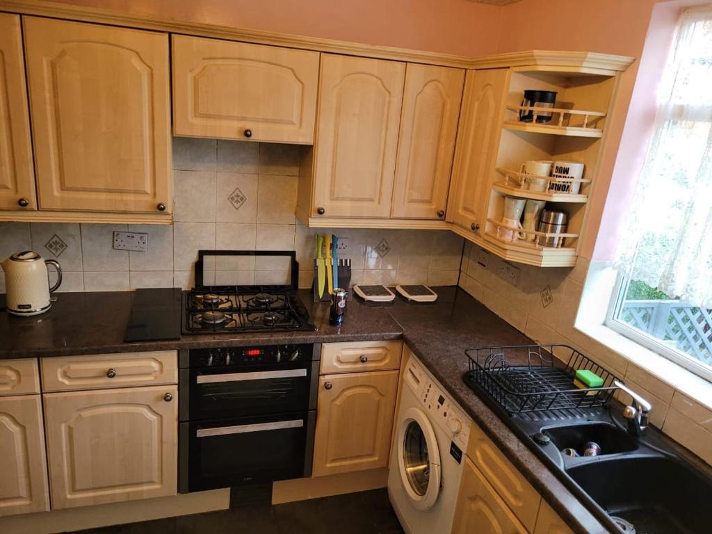 Abakwa Red, Homestays Kingsthorpe