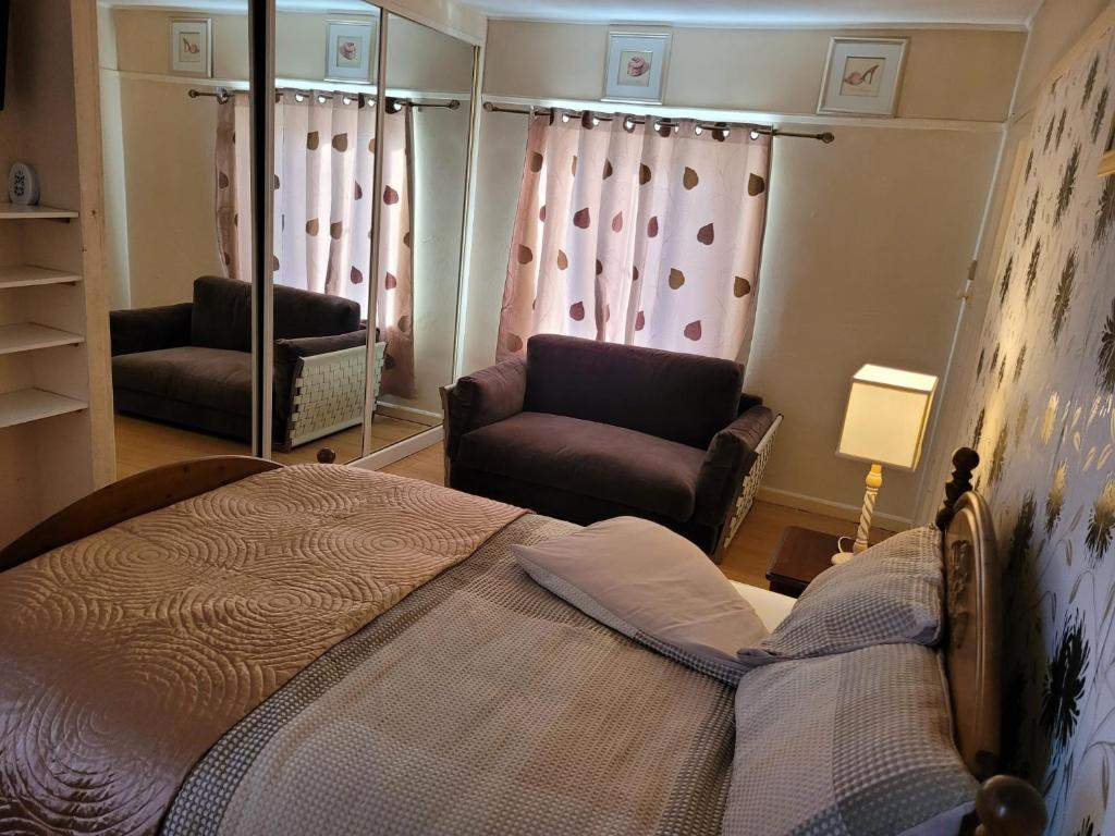 Abakwa Red, Homestays Kingsthorpe