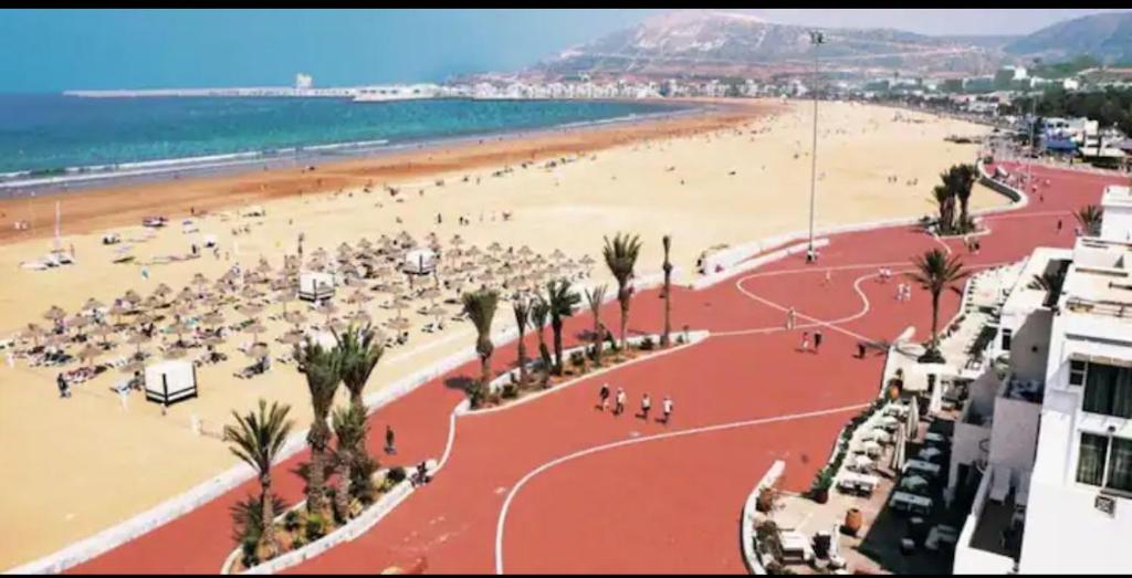 Tarik elkhir, Agádir