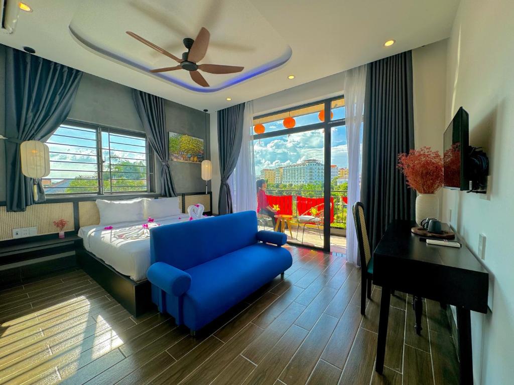 PHỐ CHỢ ĐÊM Villa