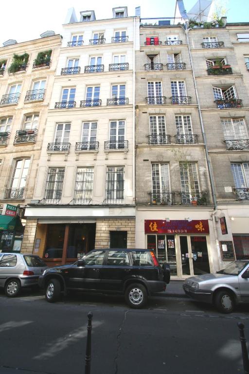 Paris Interiors Rentals - Le Marais Pompidou Center photo