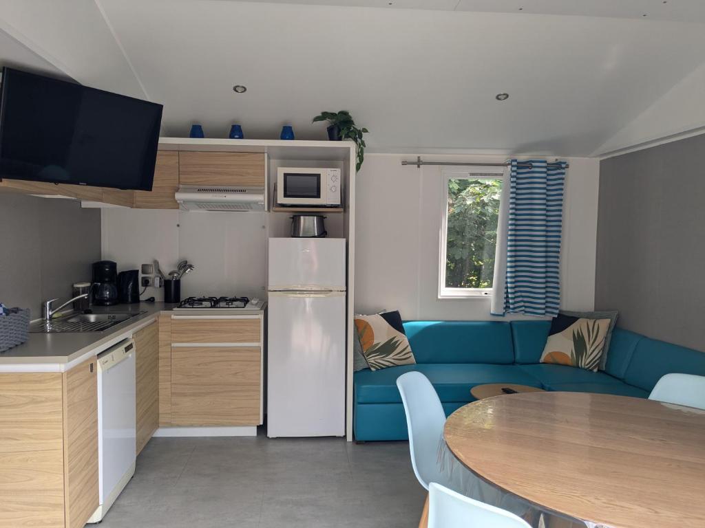 Cozy Tiny SolHouse 7 - Near Groningen - 5 Star Location, Kropswolde