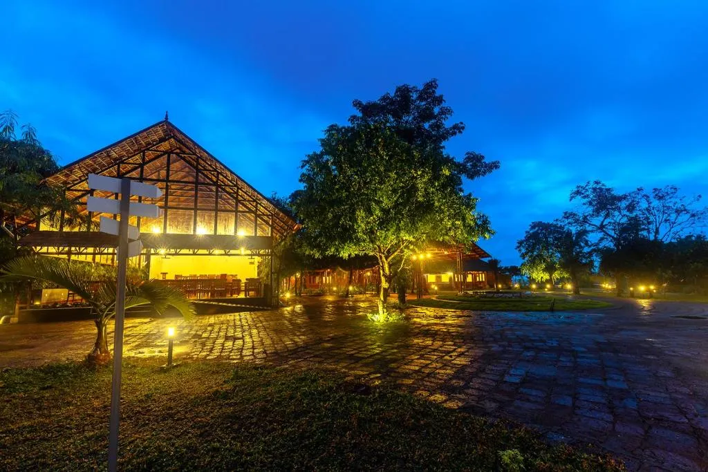 SandalMist Resort and Spa，位于卡萨拉戈德的酒店