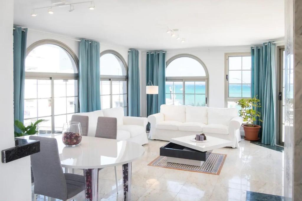 THE BAXMAN SUITE - A suite on the shore - 1