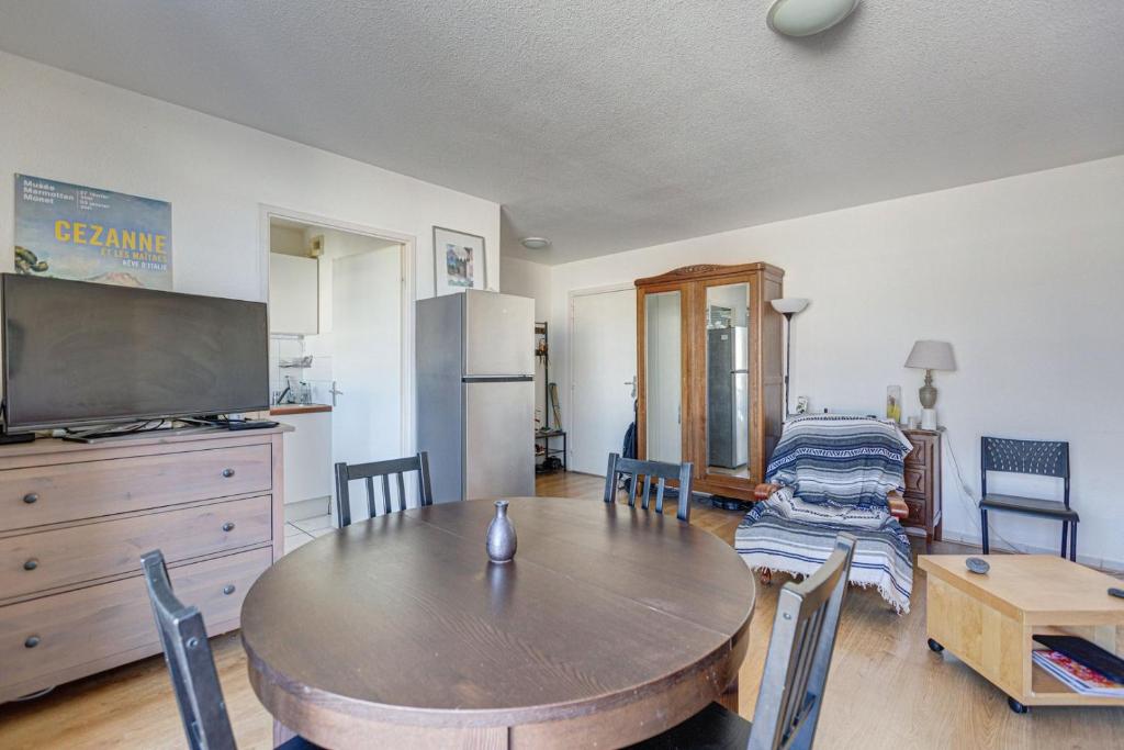 GuestReady - Beau Séjour près de Saint-Michel - 5