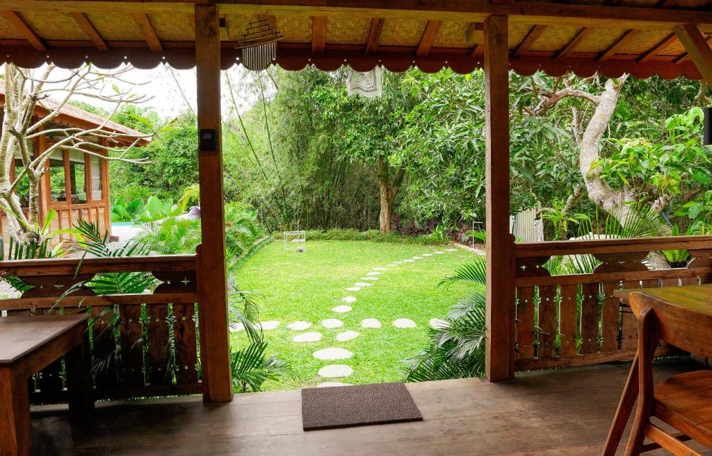 Rumah Bambu Gladek Satu