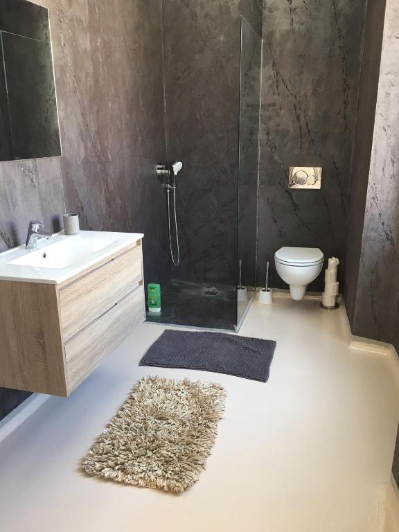 3 ROOMS - DOWNTOWN CANNES - 2 MIN FROM PALAIS Festivals - 2