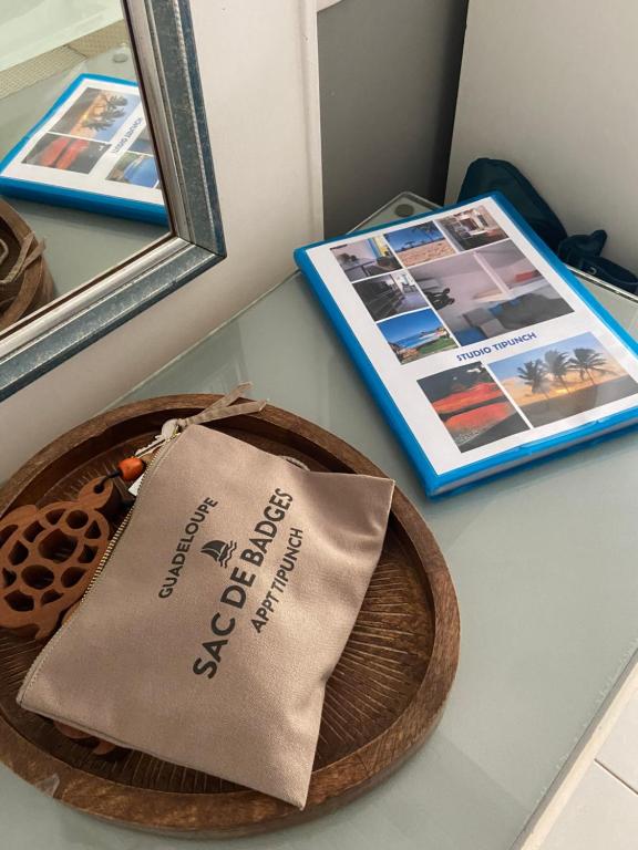 STUDIO TIPUNCH, Saint-François