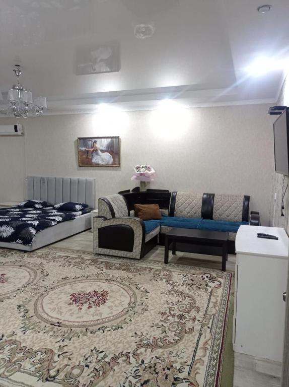 VIP 3 Квартира 2ком большая, Uralsk