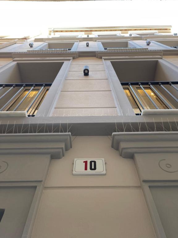 Picasso City Centre 1B - 5