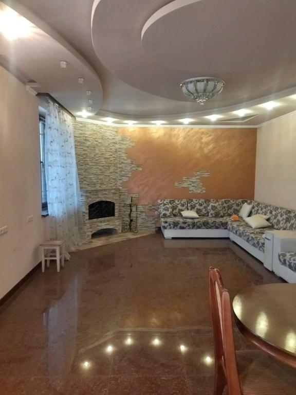 dilihouse97, Dilidžan