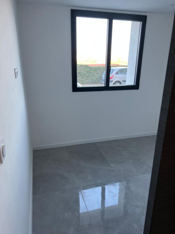 Type 2 moderne neuf, Marseille