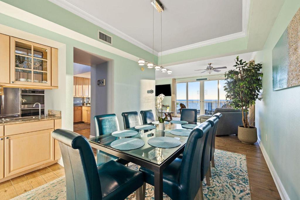 The Terrace at Pelican Beach