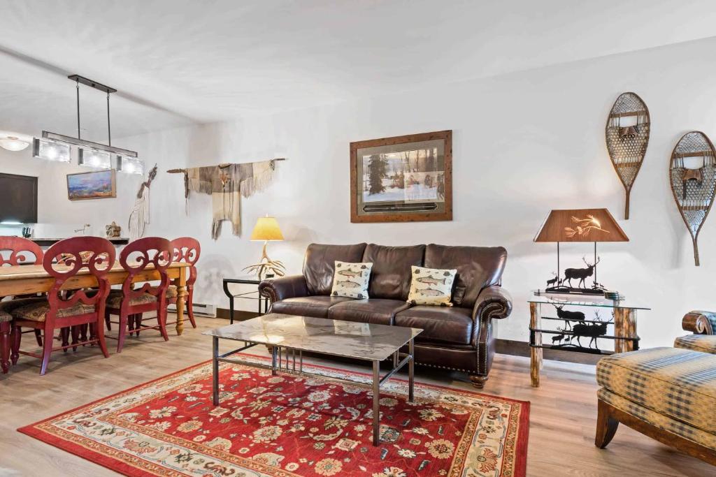 Kiva 227 by East West Hospitality, Beaver Creek