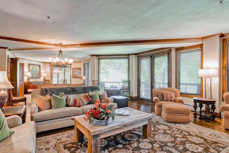 McCoy Peak 101 by East West Hospitality, Beaver Creek