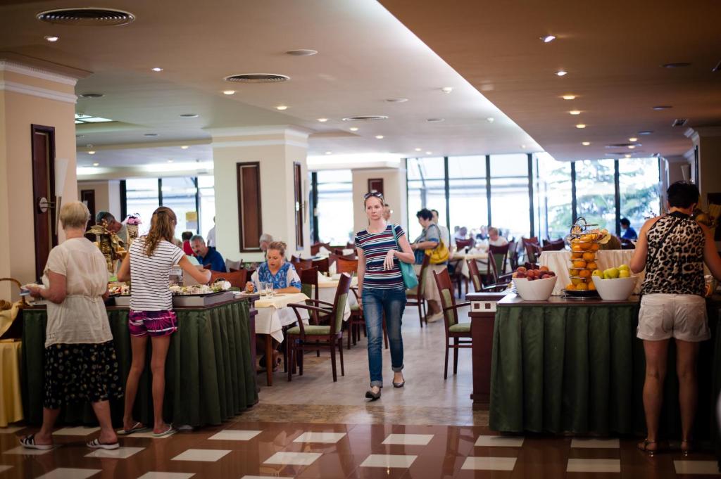 Hotel Lilia — Restaurant & bars in Golden Sands, Varna Region