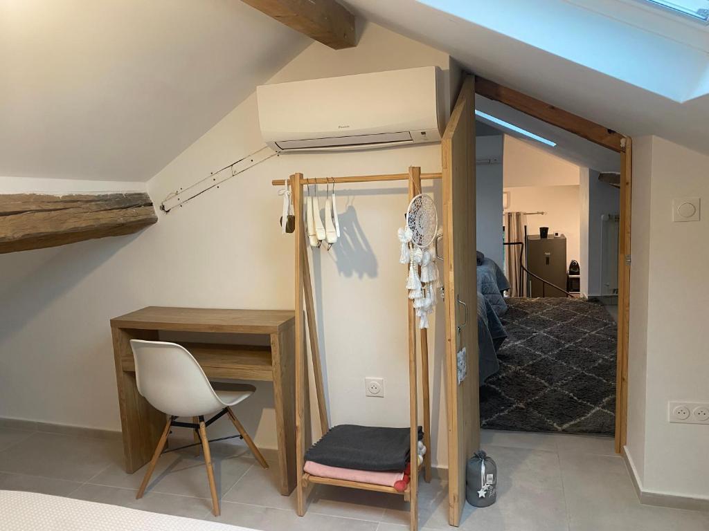 Appartement dans une maison avec espace extérieur - 2