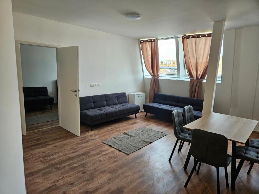 Roof-Top Apartment 25, Vienna