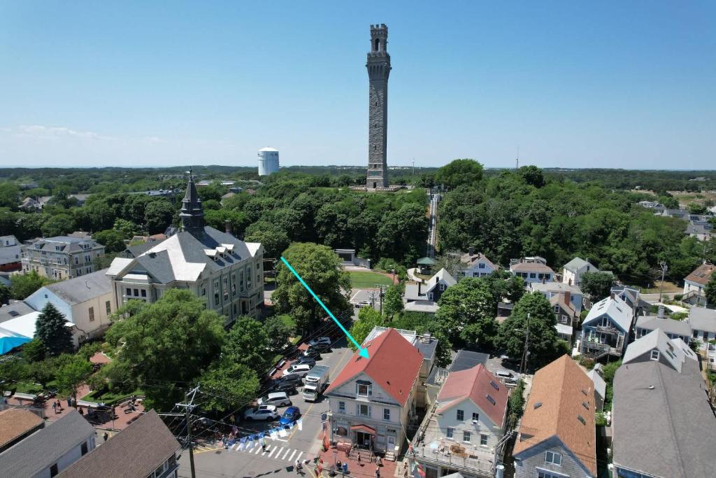 Steps from Nightlife Dining & Shopping, Provincetown