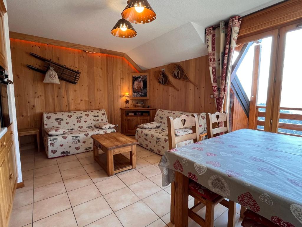 Charming apartment with exceptional view, 200 m from gondola, 1 bedroom max 6 persons - 5